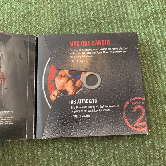 Insanity Max 30 Workout Video Set - Picture 8 of 12